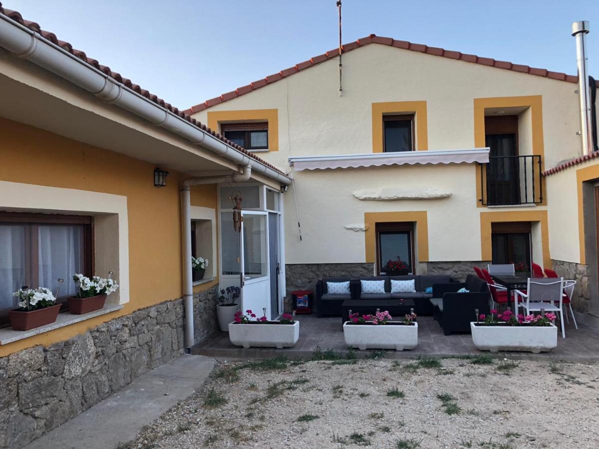 Casa Rural Los 7 Pinos De Gredos Navarredonda de Gredos Εξωτερικό φωτογραφία